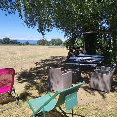 Aux Jolies Choses - Feternes
